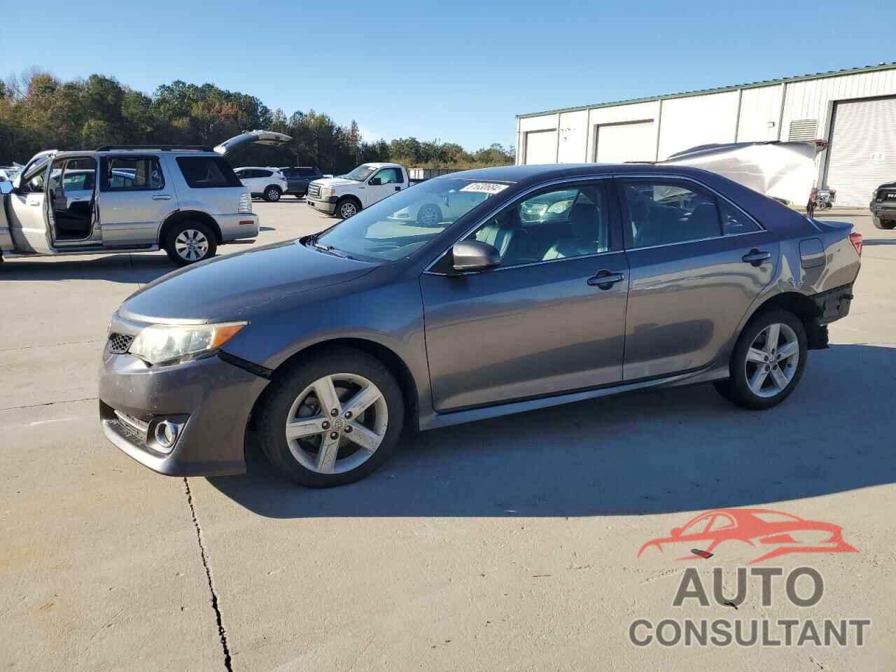 TOYOTA CAMRY 2014 - 4T1BF1FK4EU447240