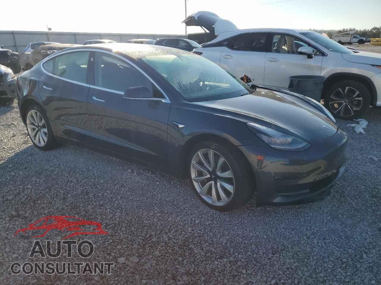 TESLA MODEL 3 2019 - 5YJ3E1EB2KF433757