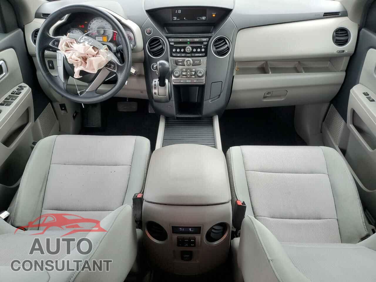 HONDA PILOT 2012 - 5FNYF4H48CB044480