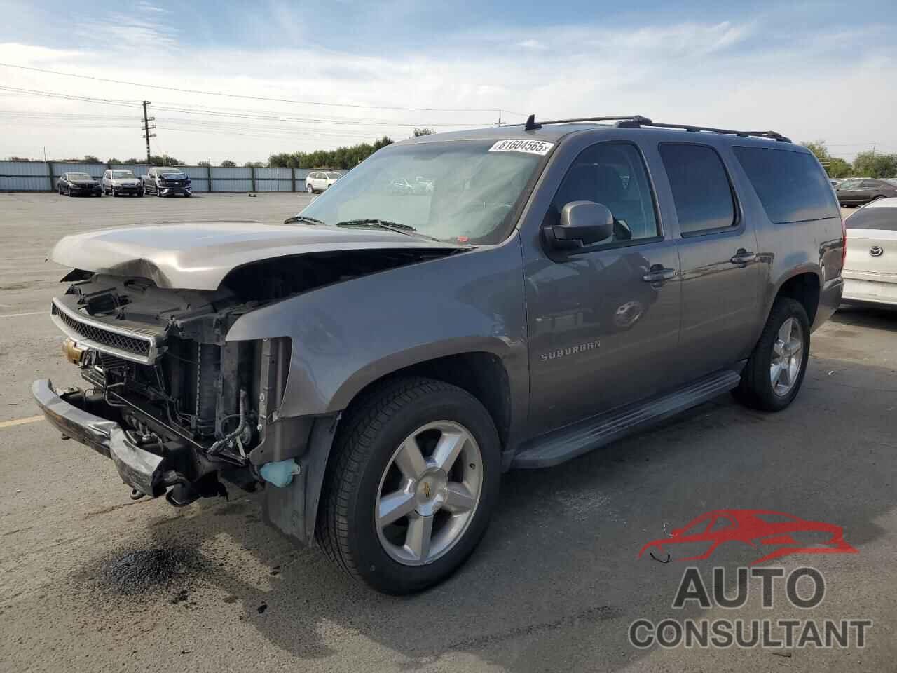 CHEVROLET SUBURBAN 2011 - 1GNSKHE34BR265840