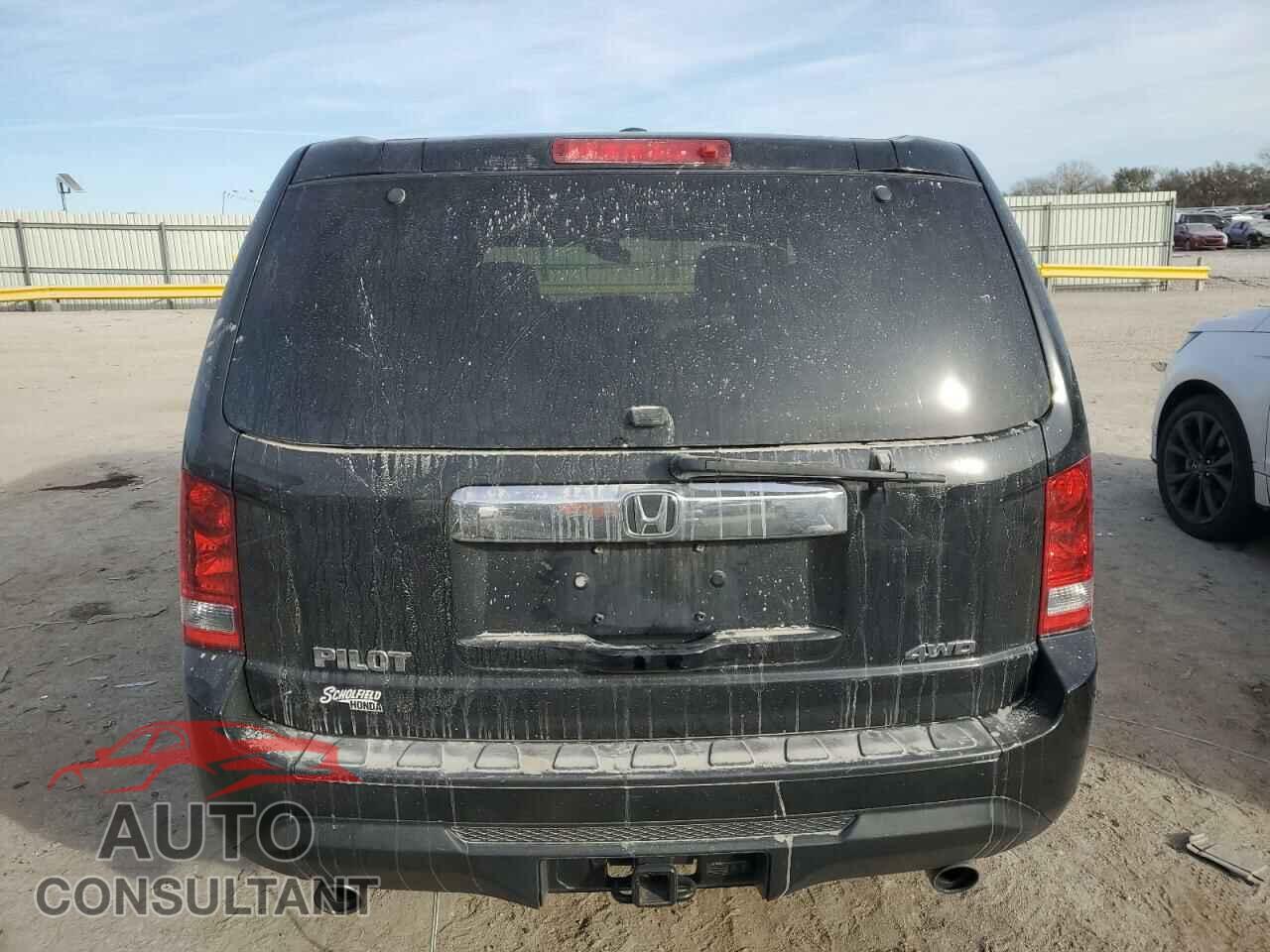 HONDA PILOT 2013 - 5FNYF4H63DB004956