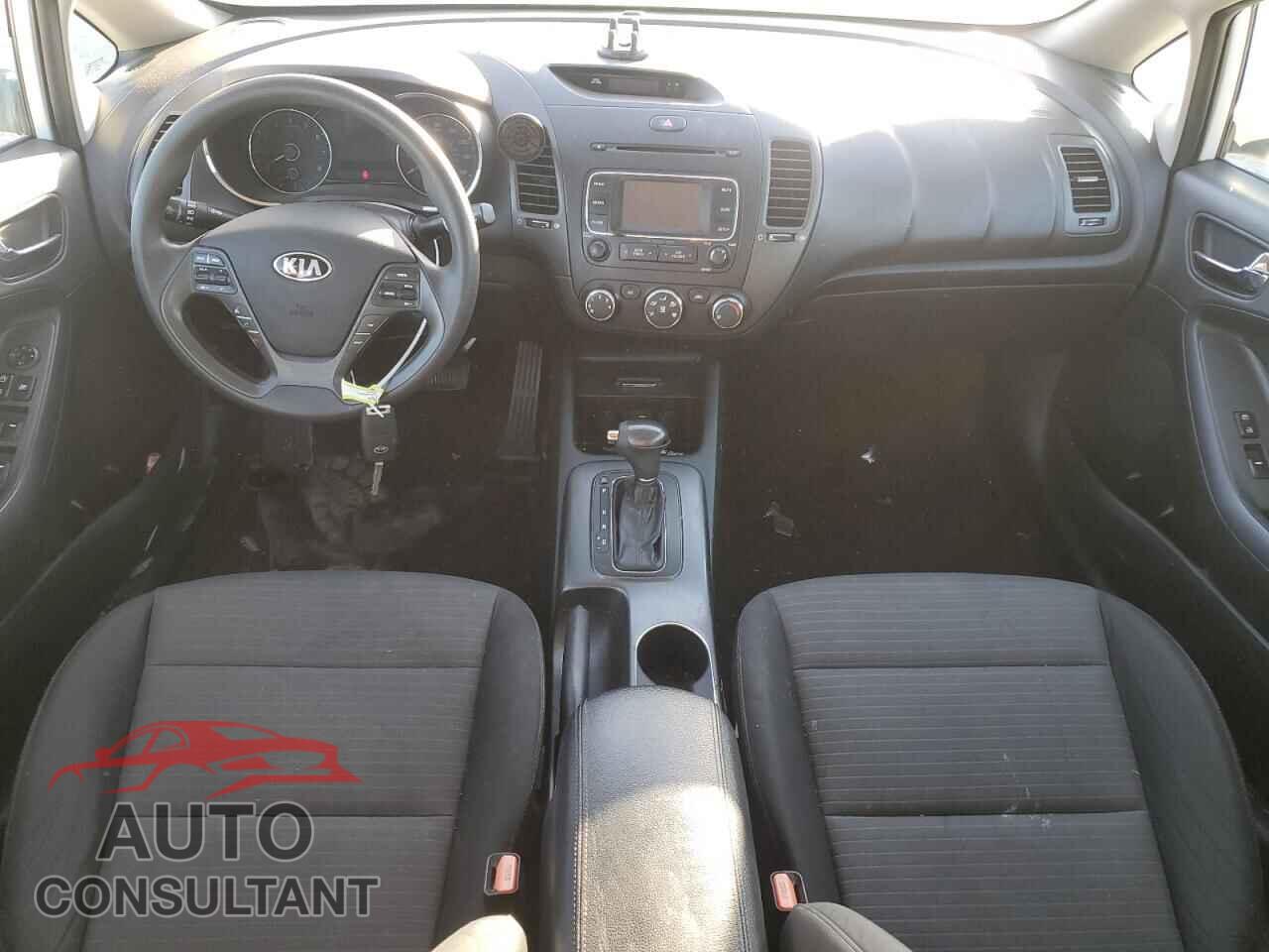 KIA FORTE 2016 - KNAFX4A61G5504549