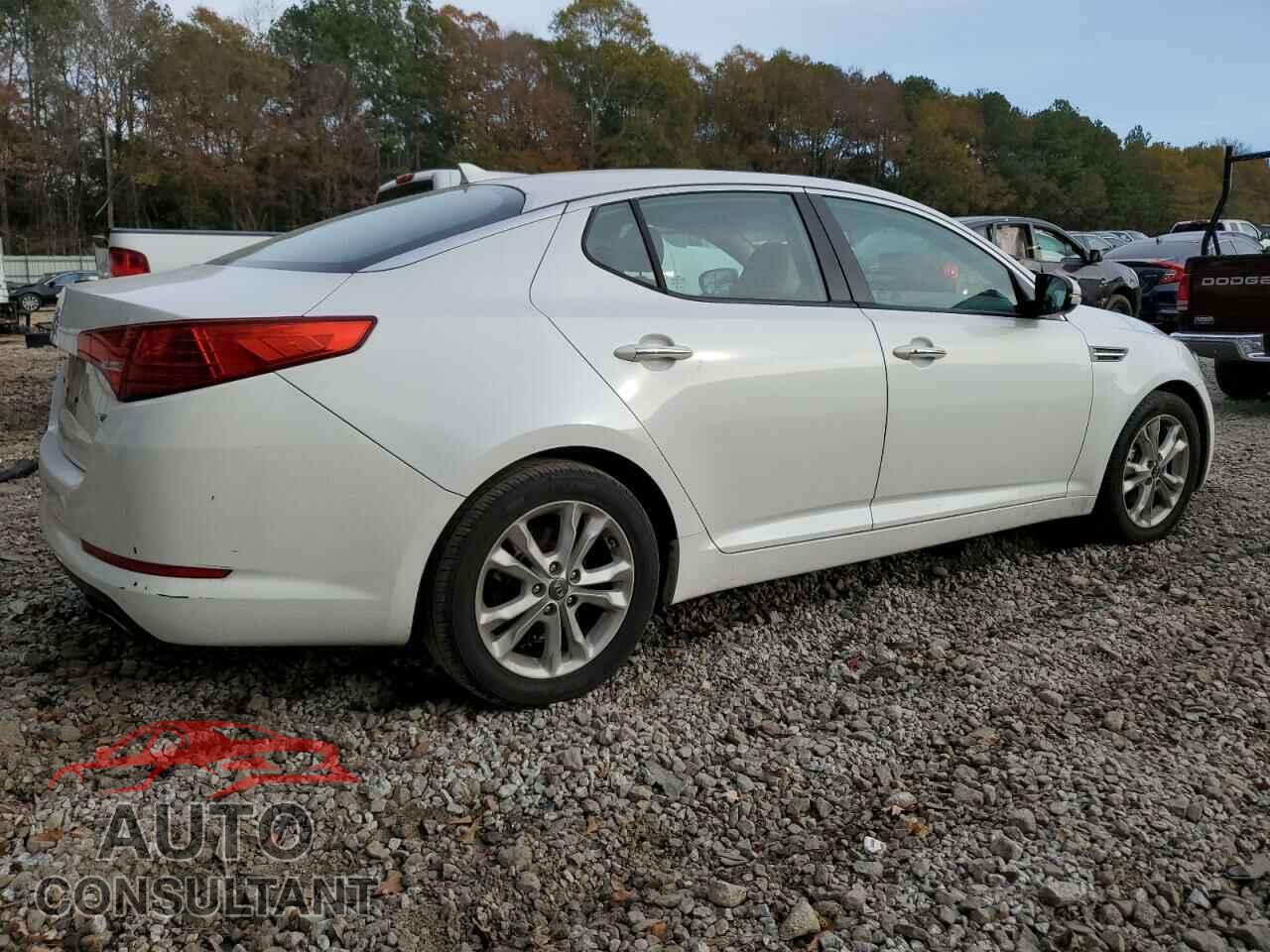 KIA OPTIMA 2011 - KNAGN4A75B5078084
