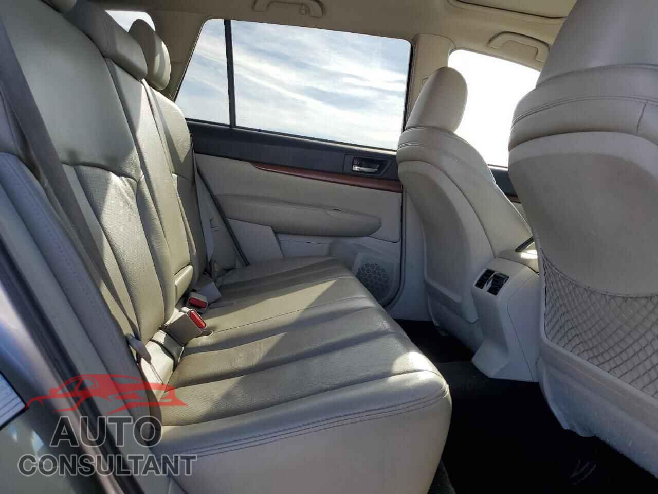 SUBARU OUTBACK 2014 - 4S4BRBLC7E3277195