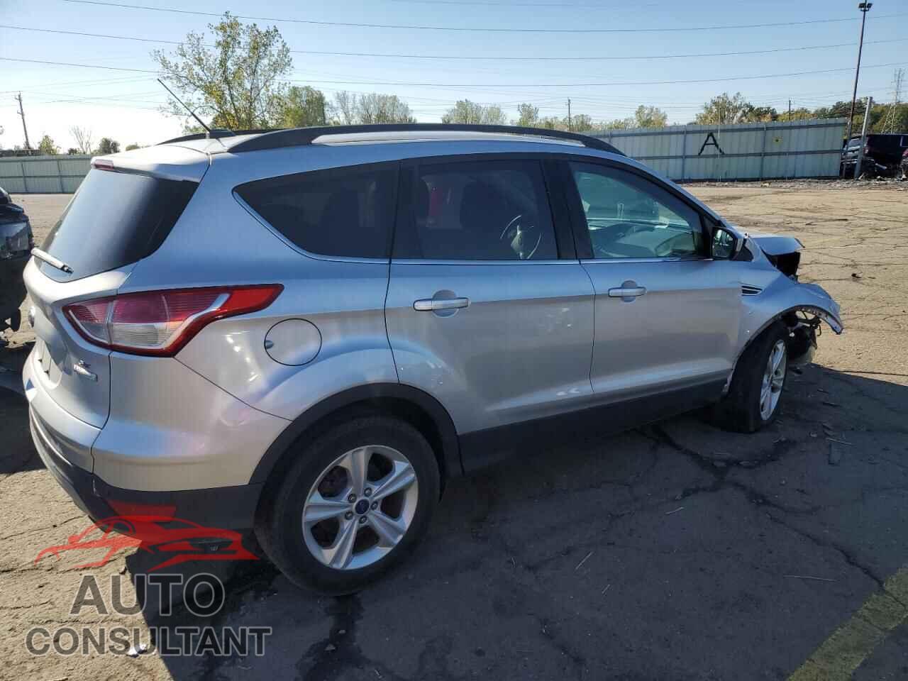 FORD ESCAPE 2015 - 1FMCU0GX9FUC59720