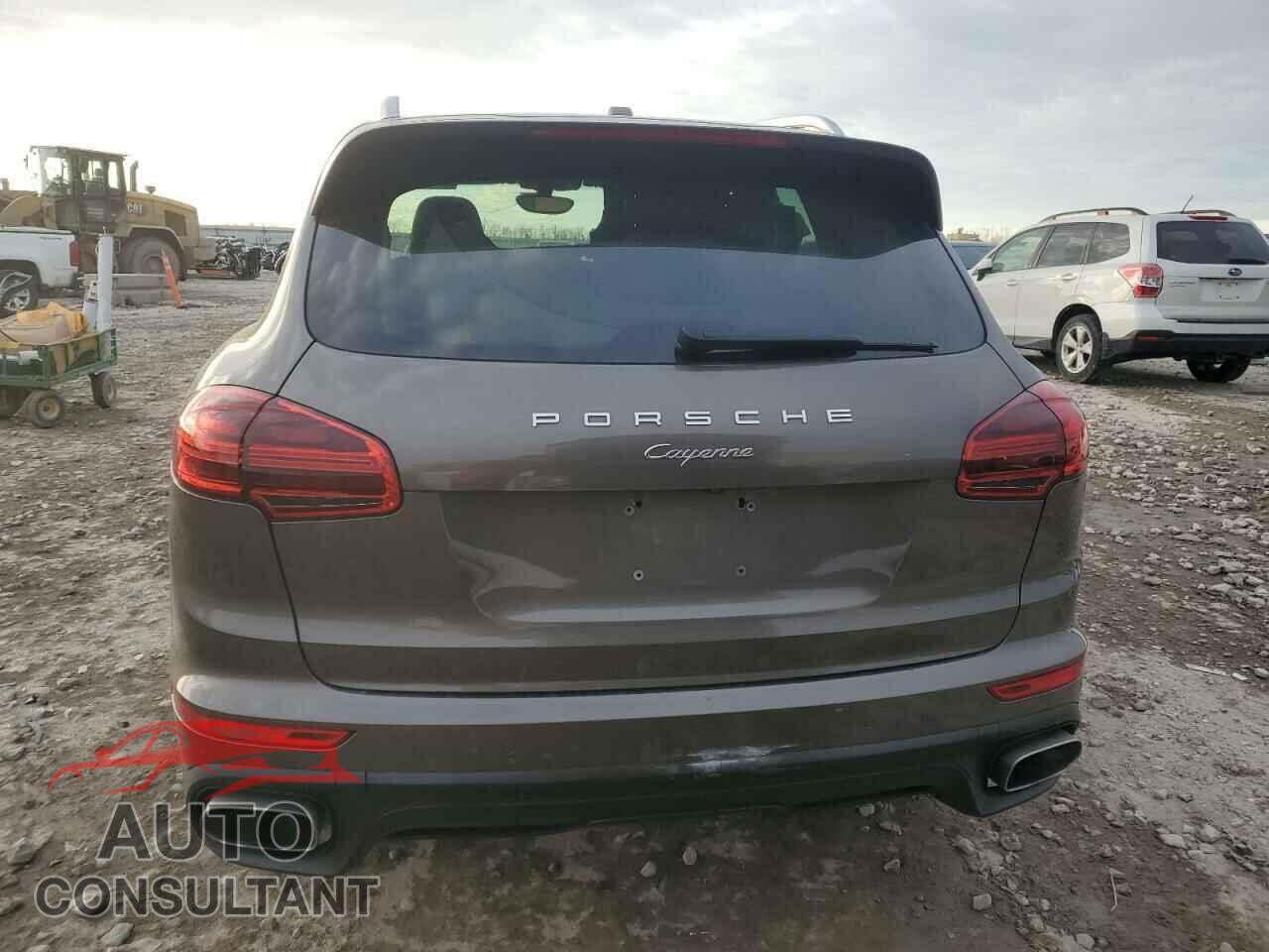 PORSCHE CAYENNE 2016 - WP1AA2A28GLA11316