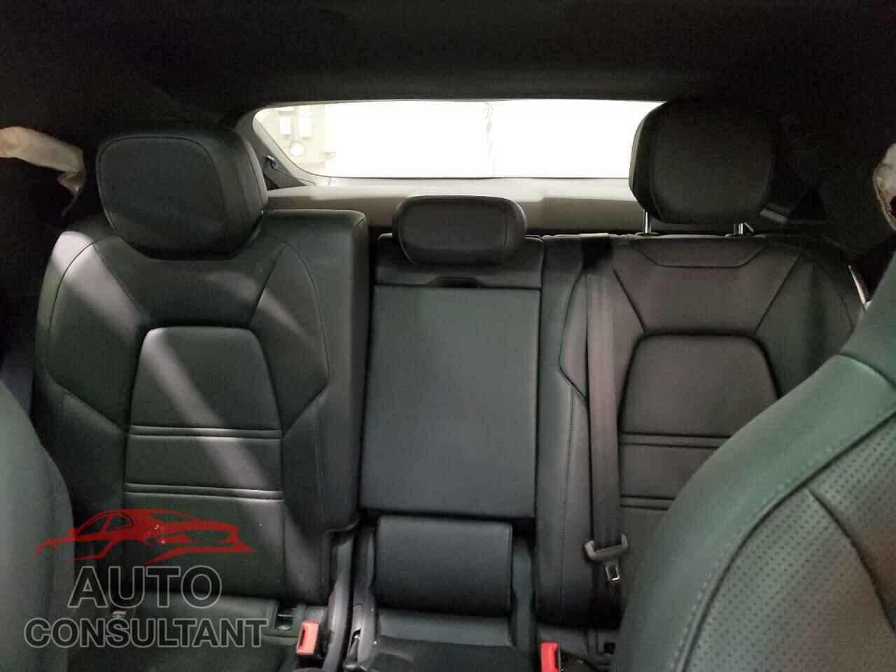 PORSCHE CAYENNE 2021 - WP1BA2AY0MDA43157