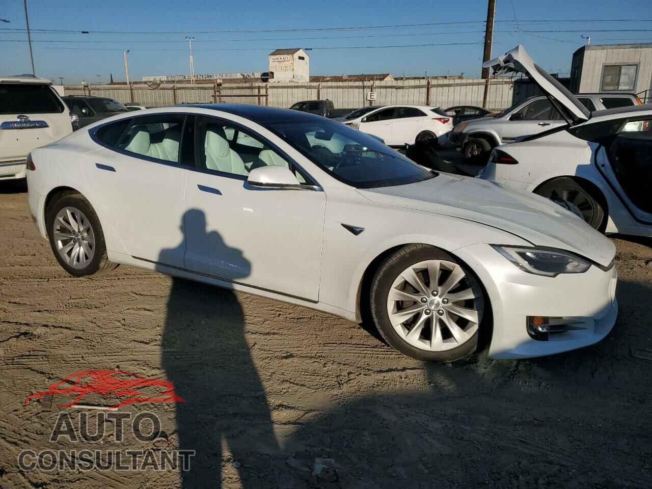 TESLA MODEL S 2017 - 5YJSA1E23HF201247