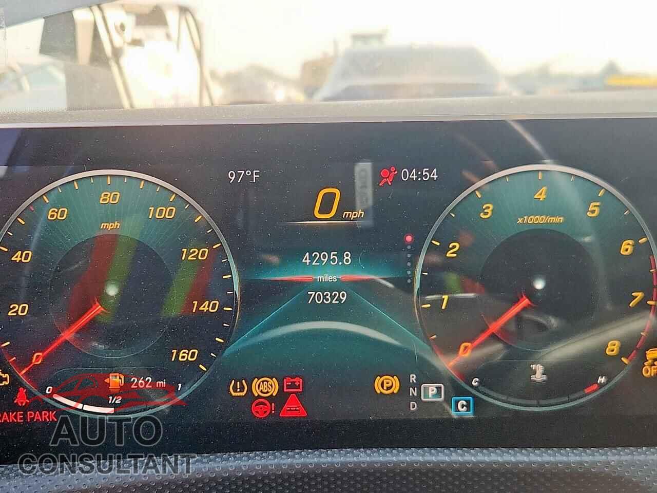MERCEDES-BENZ A-CLASS 2019 - WDD3G4EB8KW021663