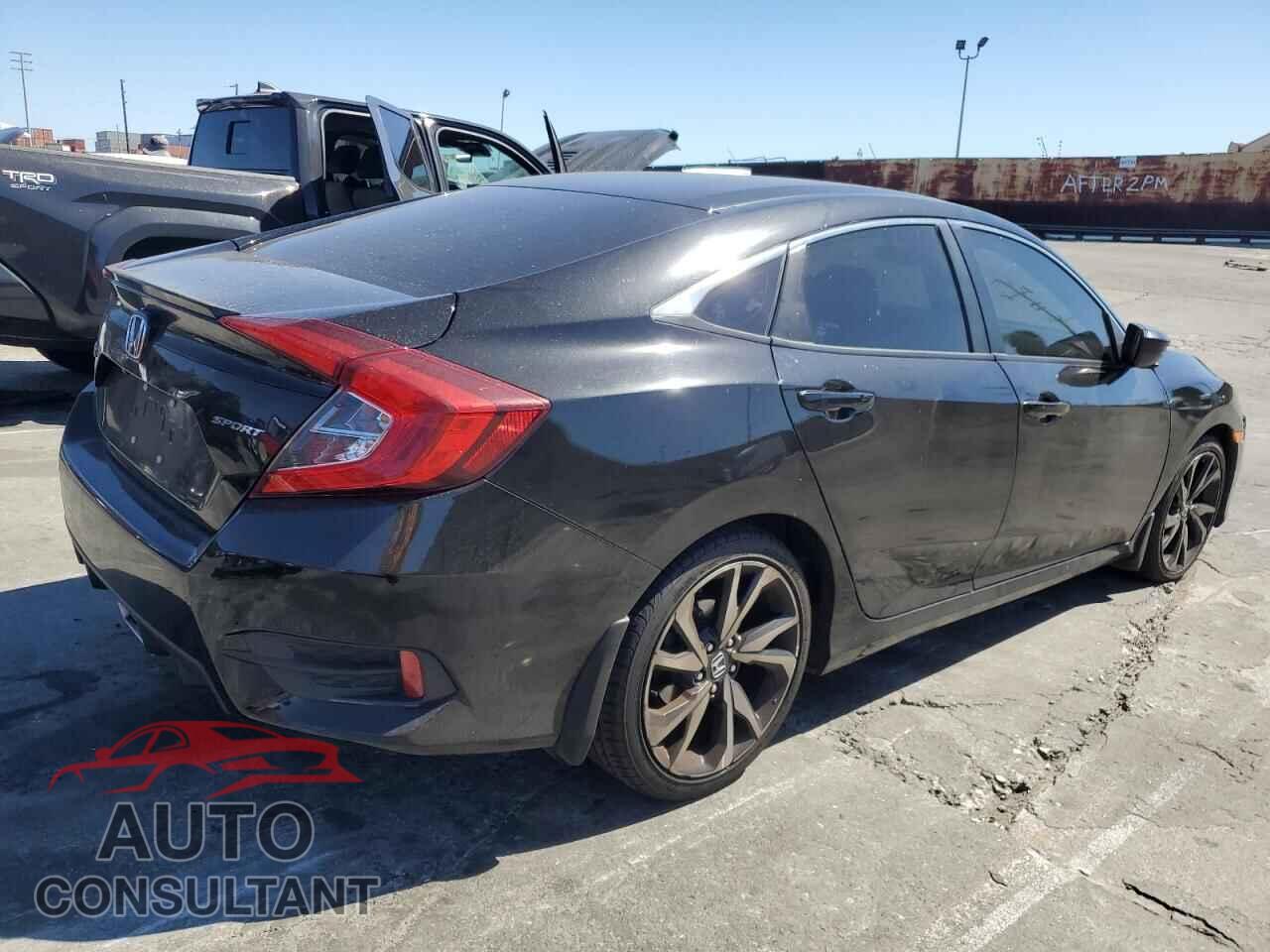 HONDA CIVIC 2019 - 2HGFC2F84KH559318