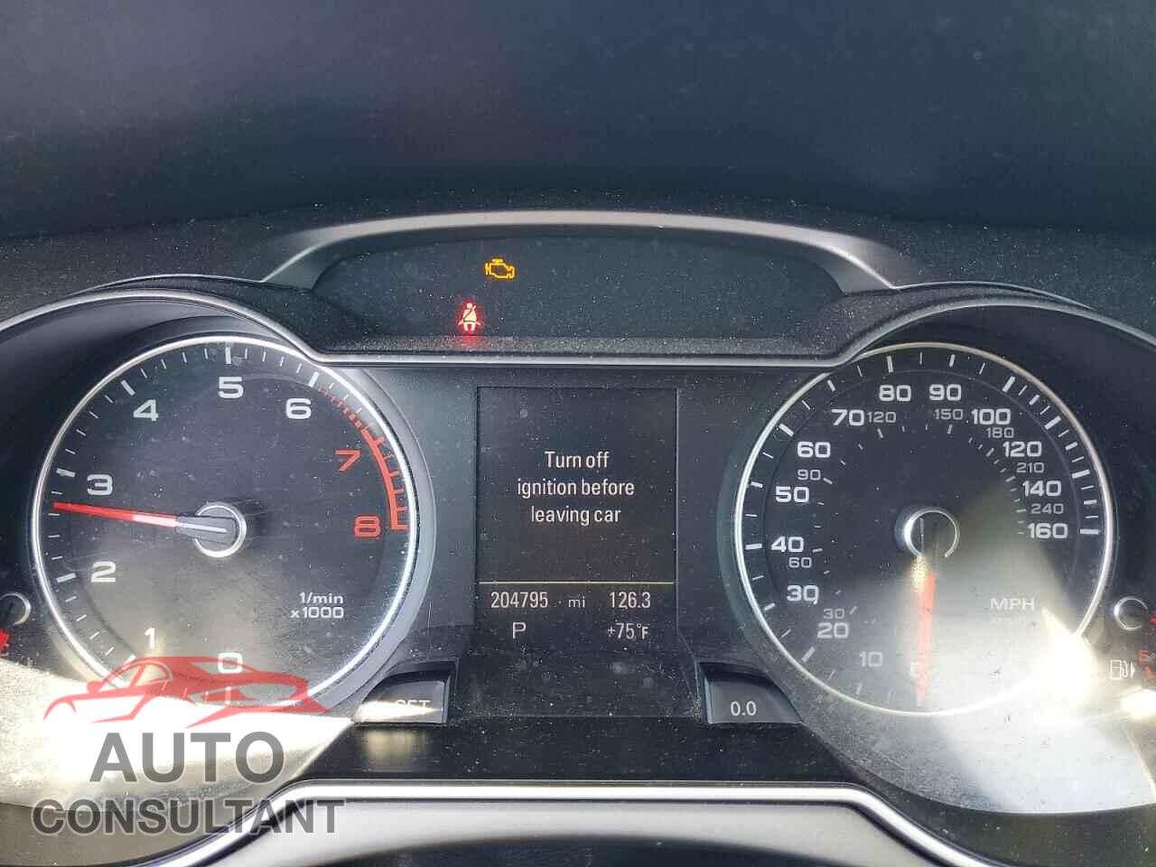 AUDI A4 2014 - WAUBFAFL3EA078415