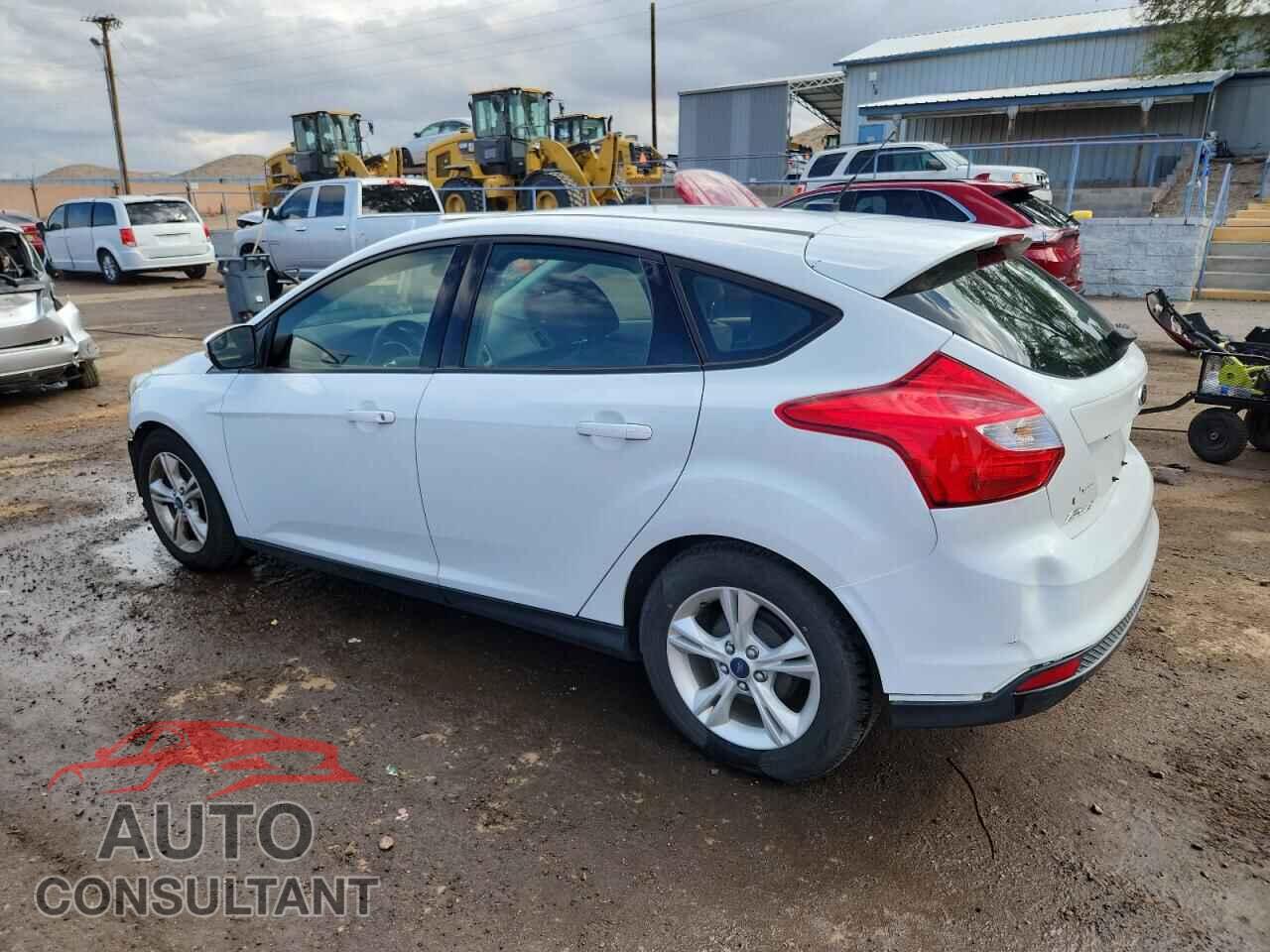 FORD FOCUS 2014 - 1FADP3K27EL452651