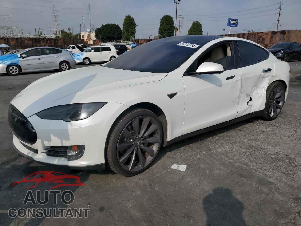 TESLA MODEL S 2012 - 5YJSA1DP8CFS01024