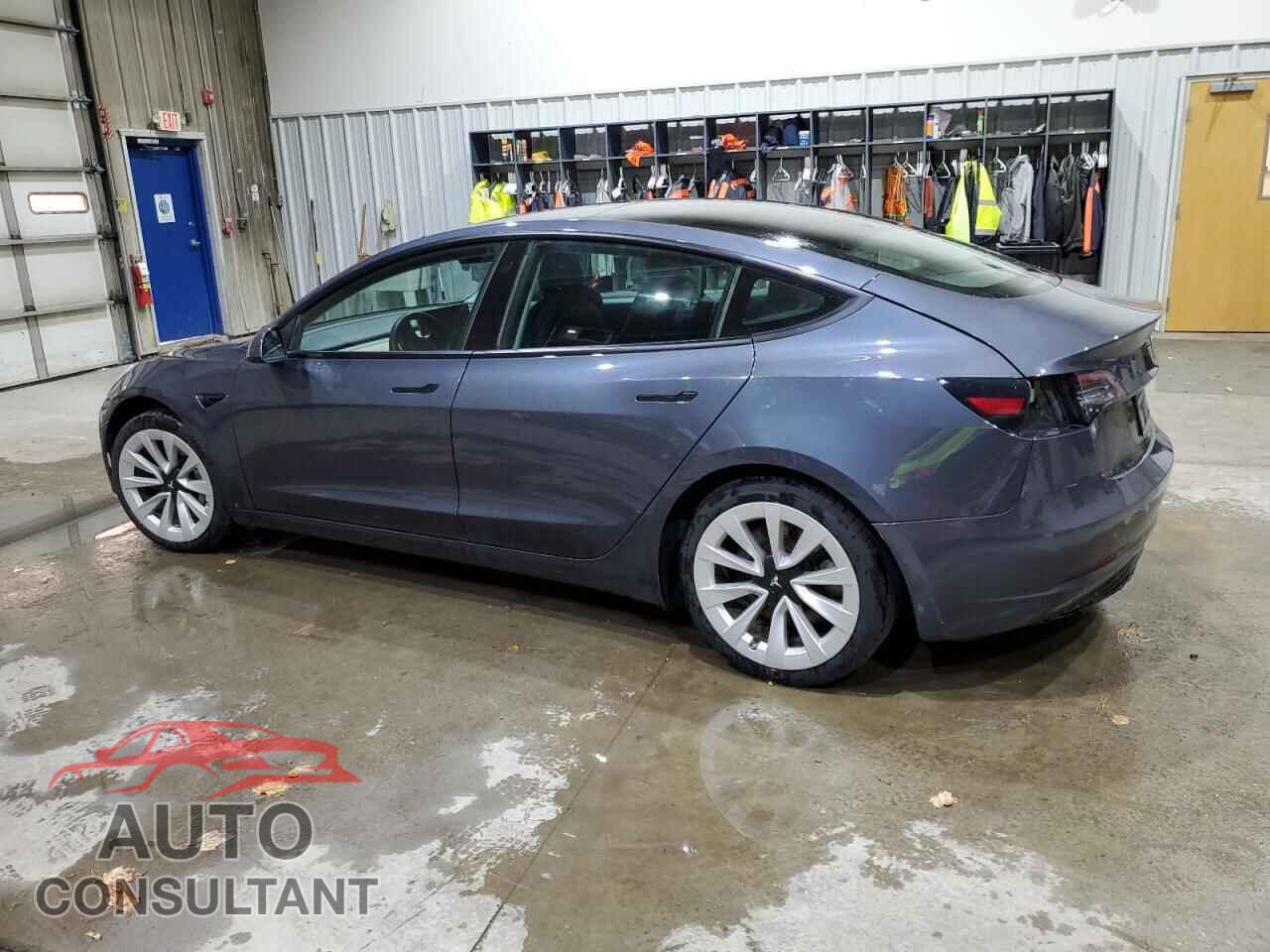 TESLA MODEL 3 2021 - 5YJ3E1EA1MF908129