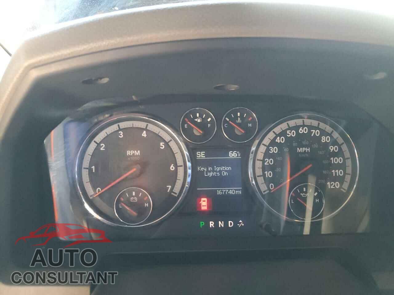 DODGE RAM 1500 2012 - 1C6RD7LT2CS341555