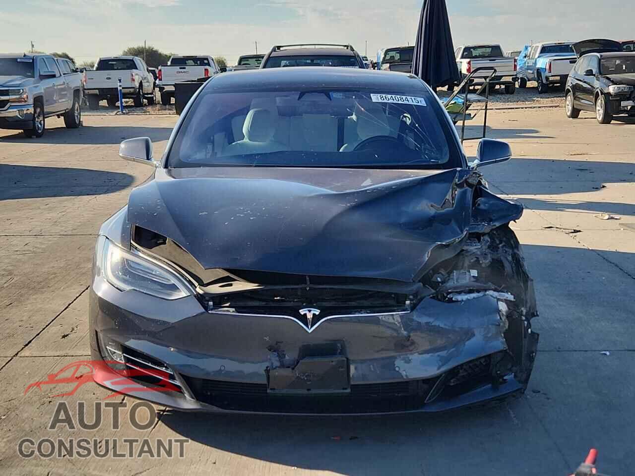 TESLA MODEL S 2017 - 5YJSA1E14HF213169