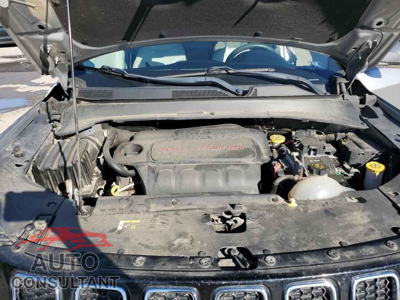 JEEP COMPASS 2018 - 3C4NJDCB8JT455397