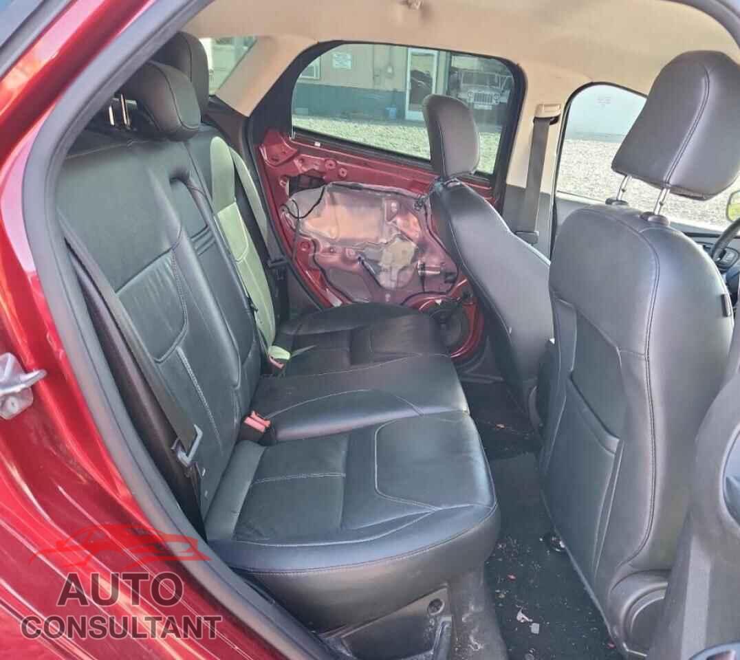 FORD FOCUS 2016 - 1FADP3K26GL206600