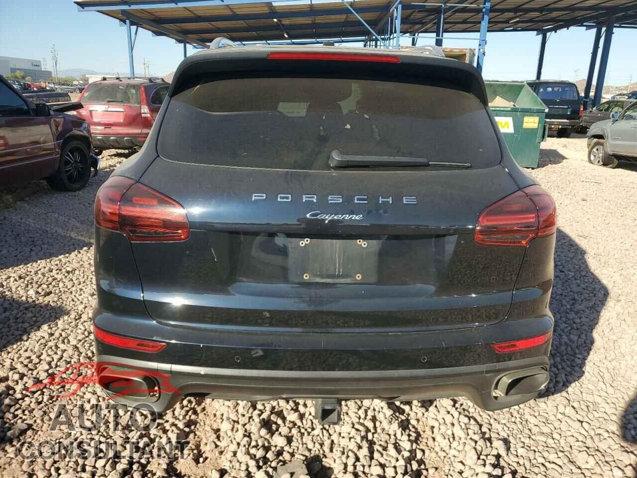 PORSCHE CAYENNE 2016 - WP1AA2A27GLA08049