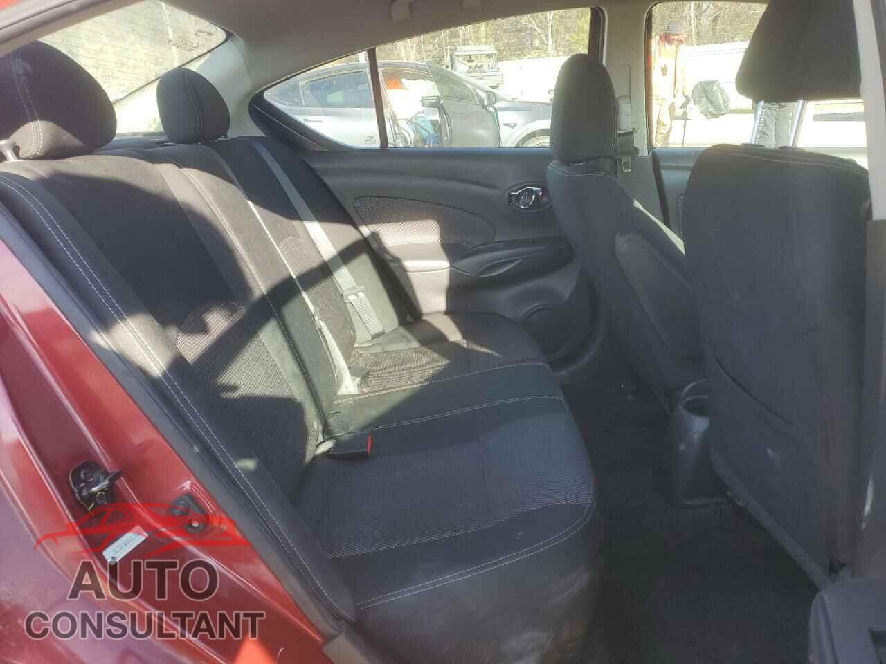 NISSAN VERSA 2019 - 3N1CN7AP3KL837563