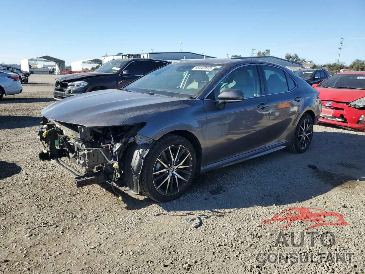 TOYOTA CAMRY 2022 - 4T1G11AK5NU674075