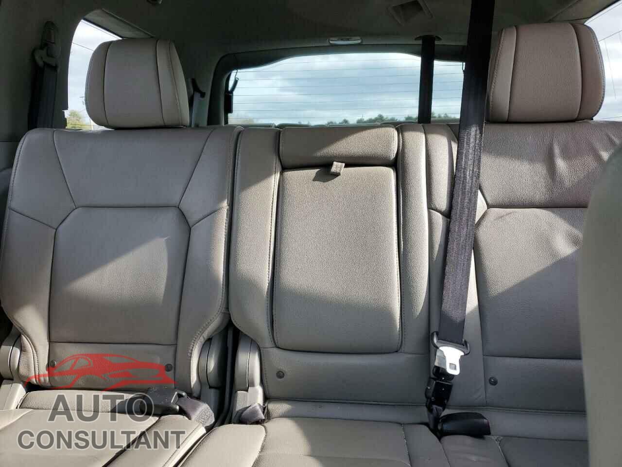 HONDA PILOT 2012 - 5FNYF4H77CB011299