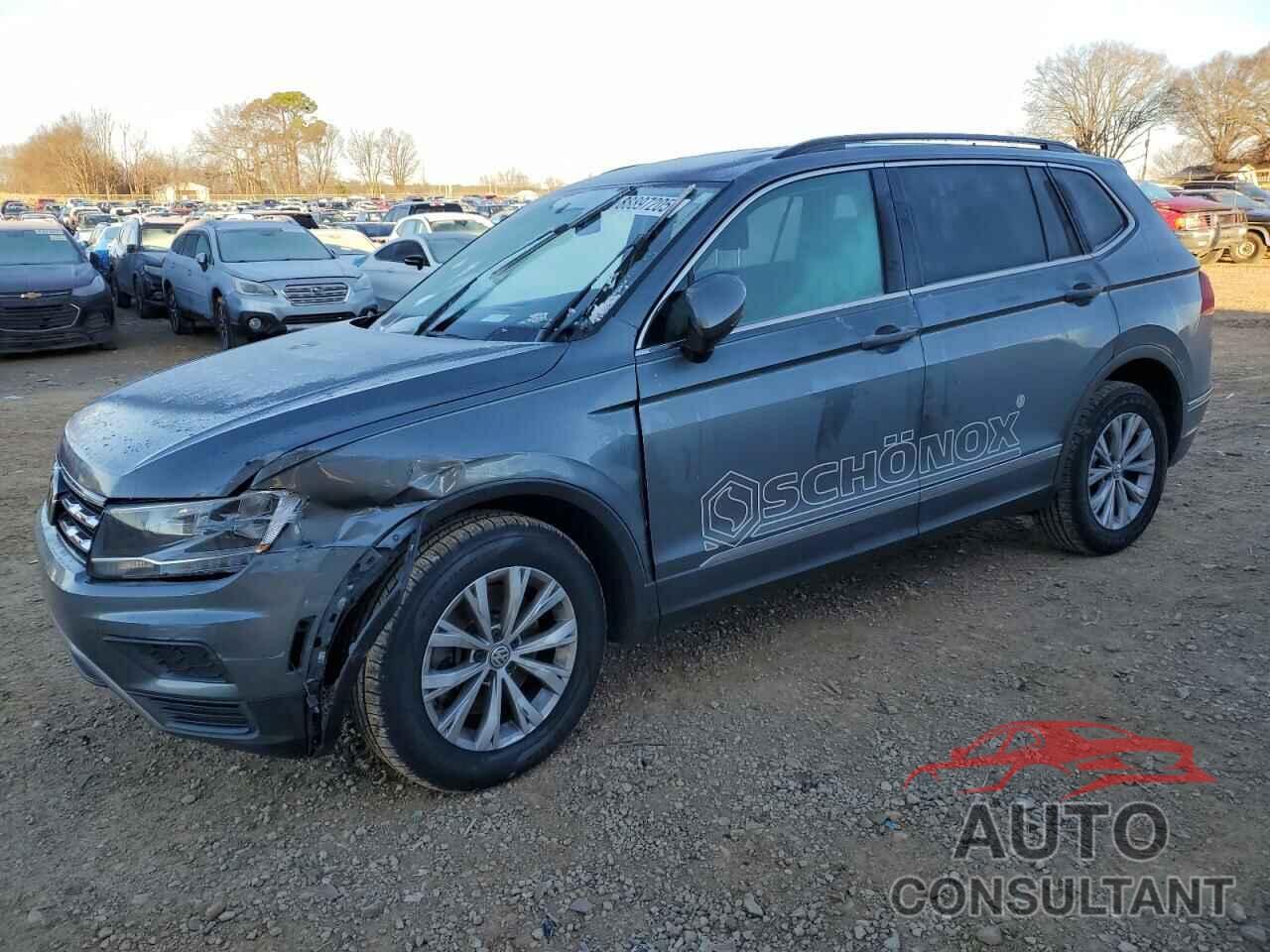 VOLKSWAGEN TIGUAN 2018 - 3VV3B7AX3JM132049