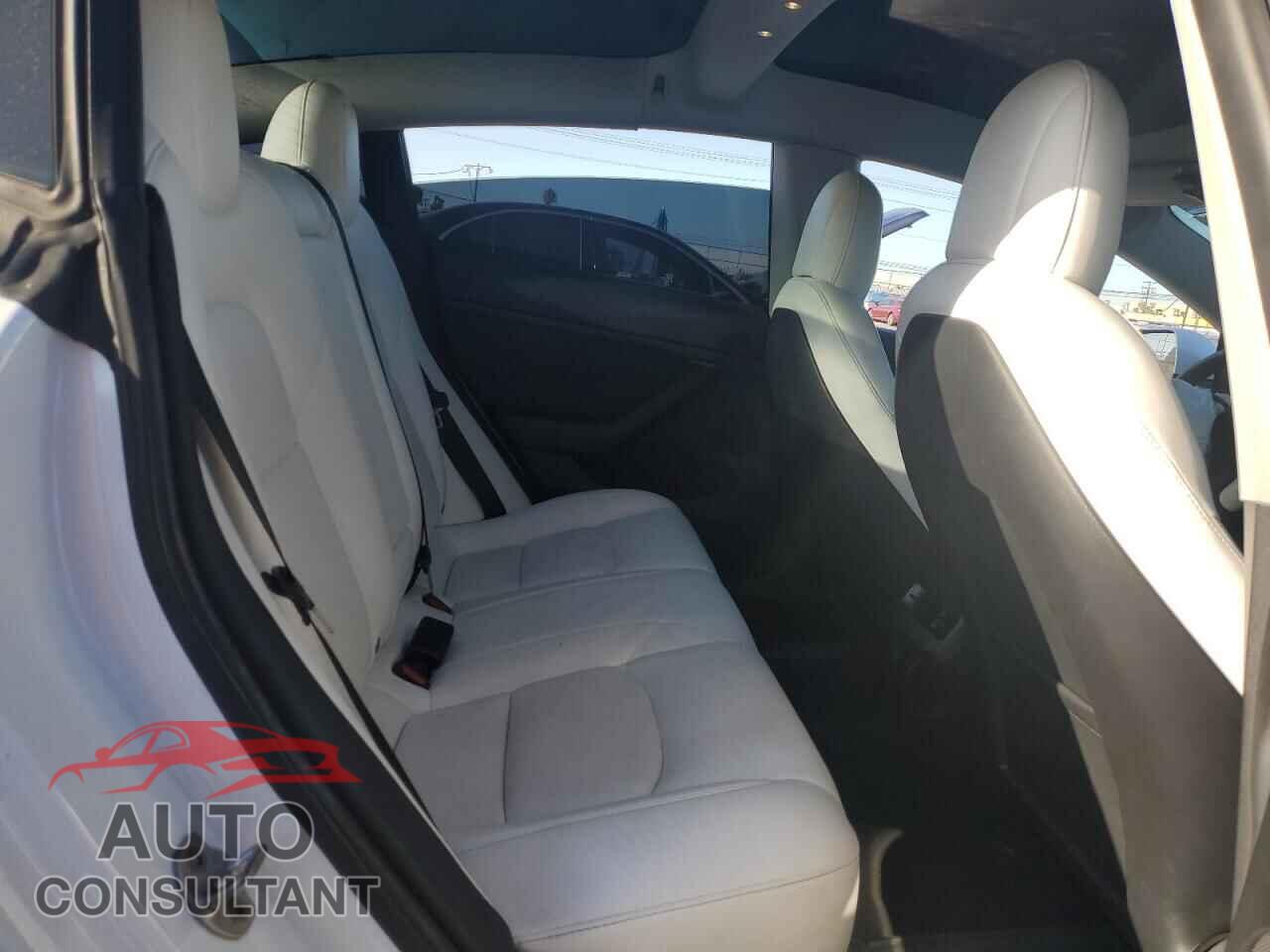 TESLA MODEL 3 2022 - 5YJ3E1EA7NF122028