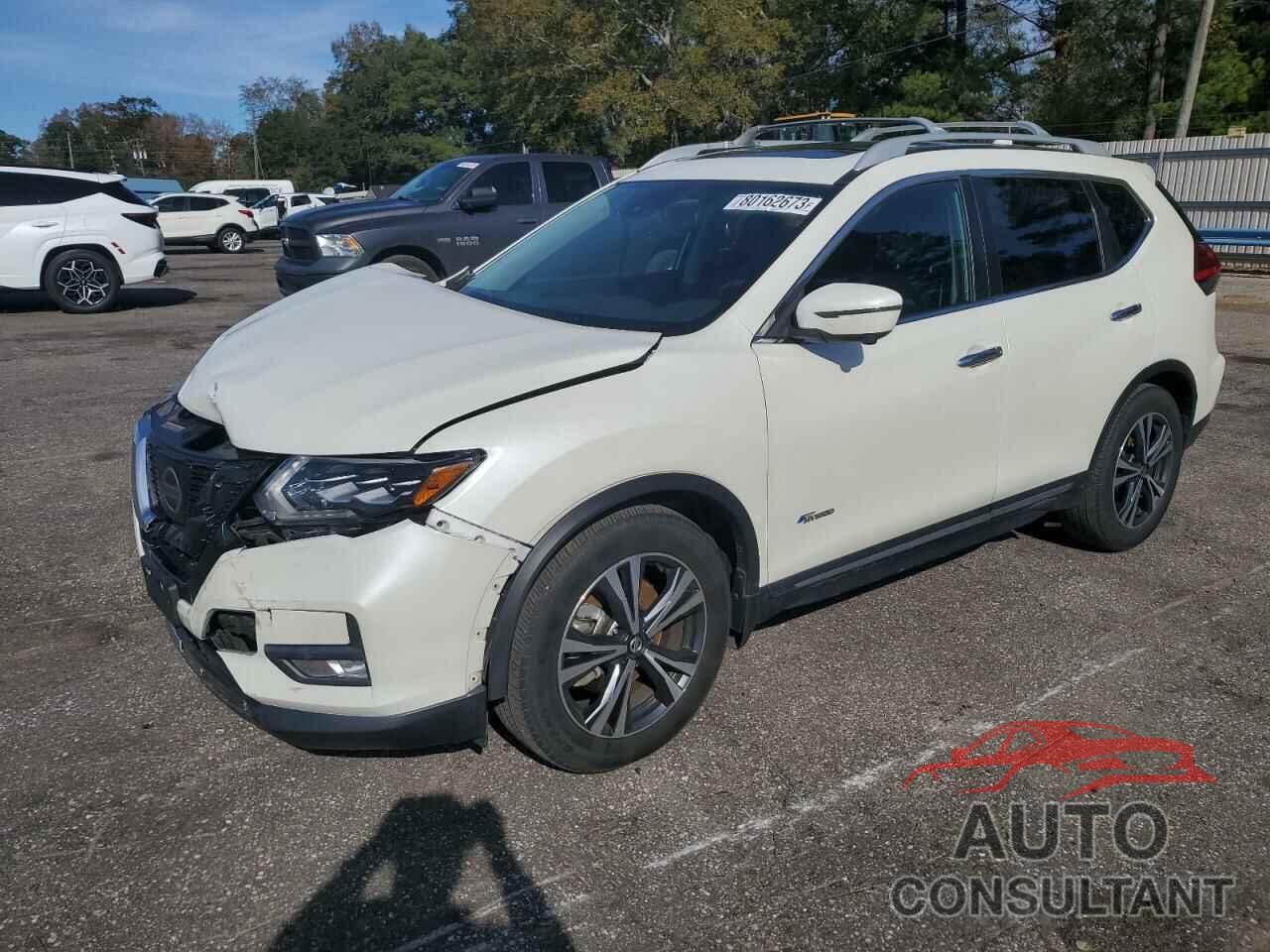 NISSAN ROGUE 2017 - 5N1ET2MT4HC775260