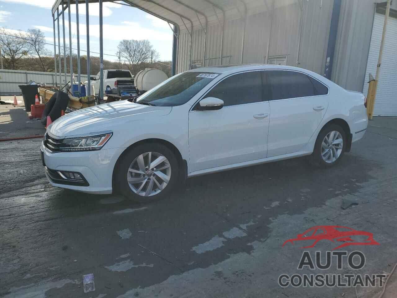 VOLKSWAGEN PASSAT 2018 - 1VWBA7A38JC041593