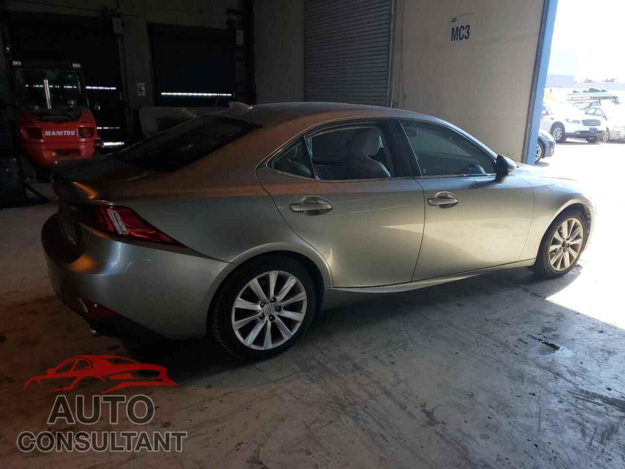 LEXUS IS 2014 - JTHBF1D20E5038121