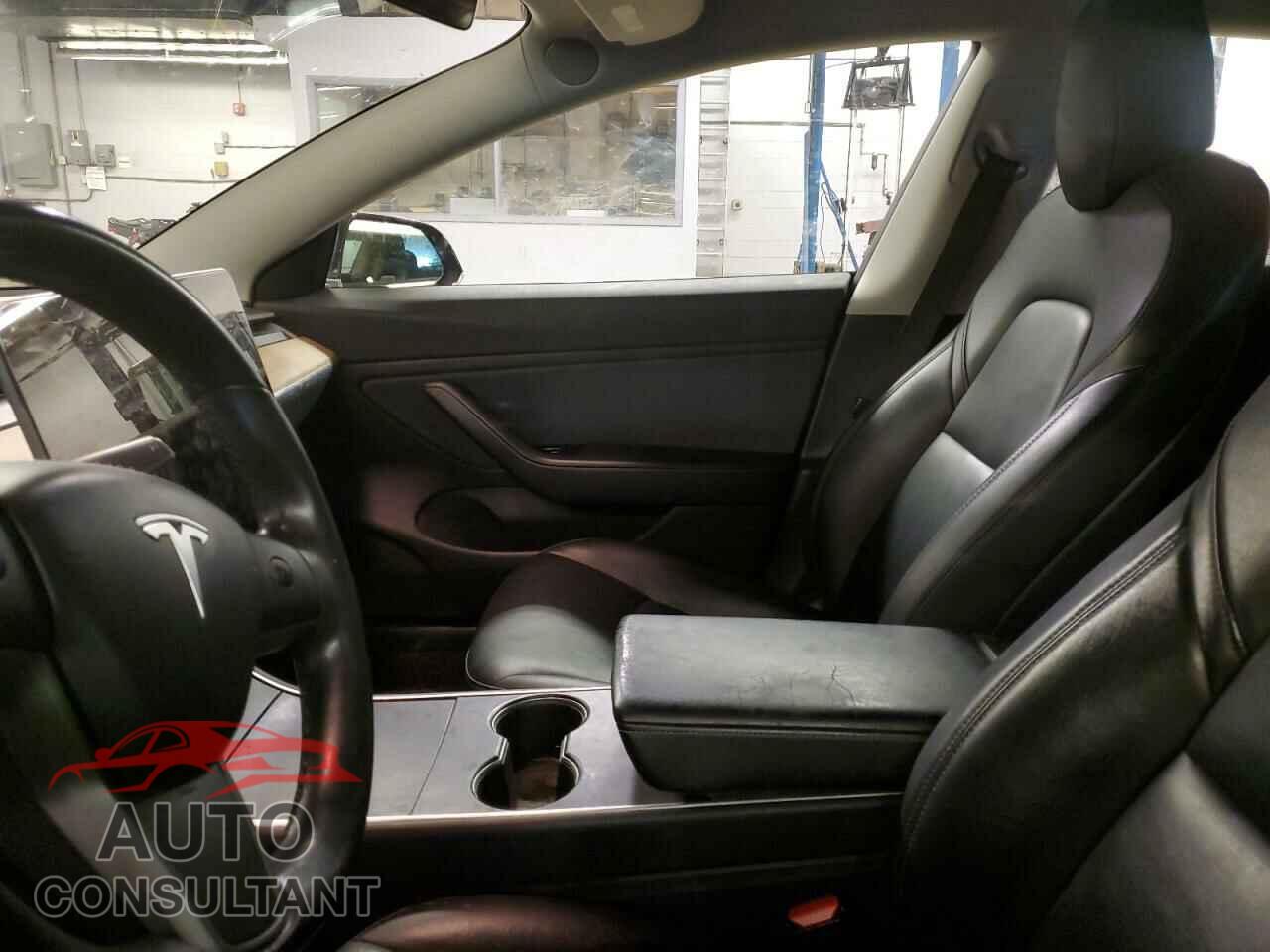 TESLA MODEL 3 2018 - 5YJ3E1EA0JF122978