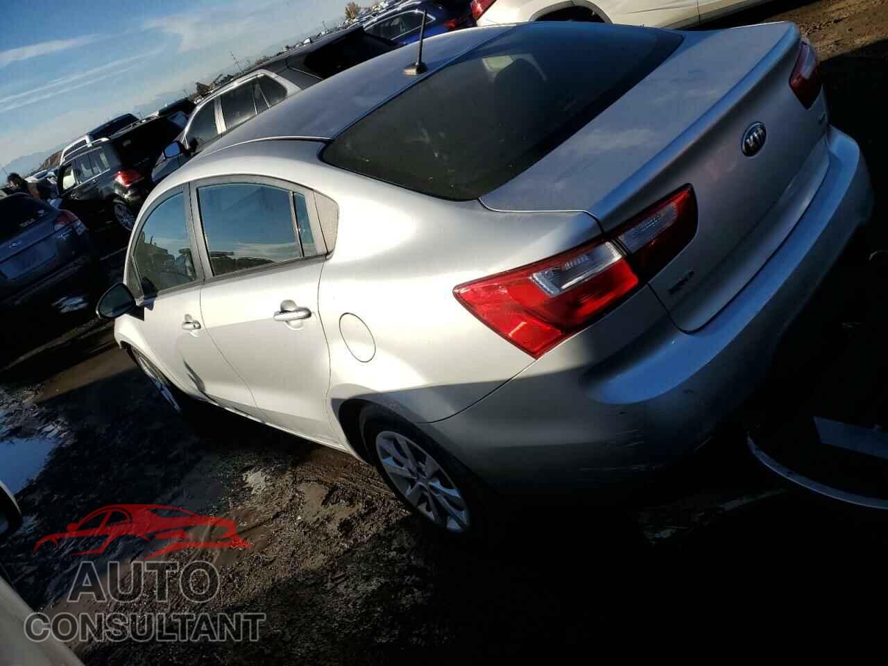 KIA RIO 2014 - KNADM4A32E6361477