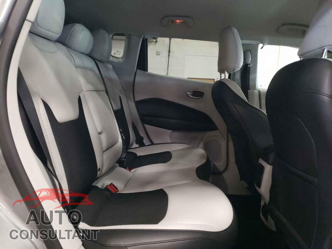 JEEP COMPASS 2019 - 3C4NJDBB3KT657180