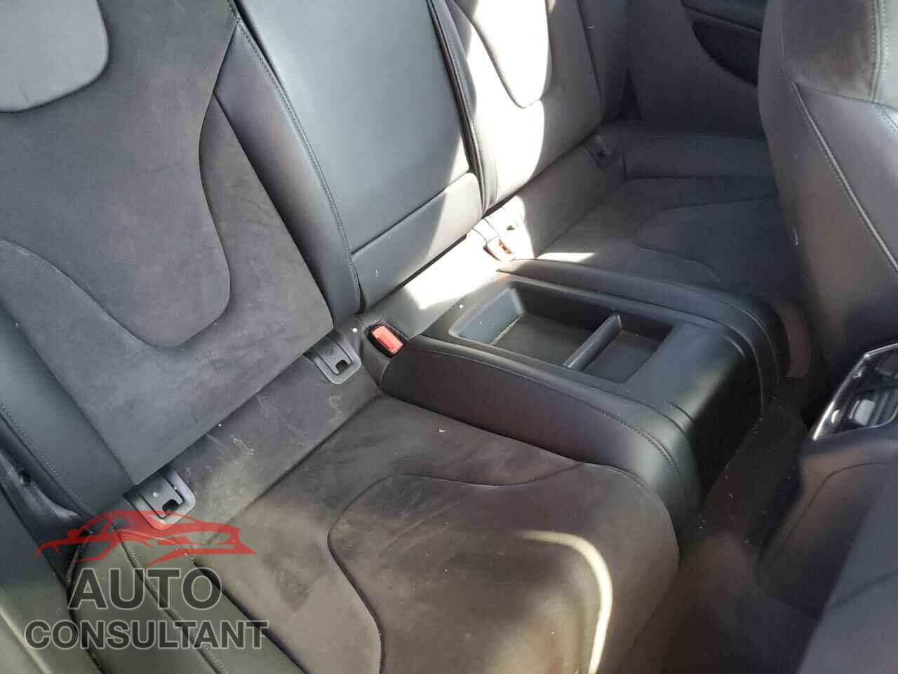 AUDI S5/RS5 2013 - WAUVGAFRXDA004101