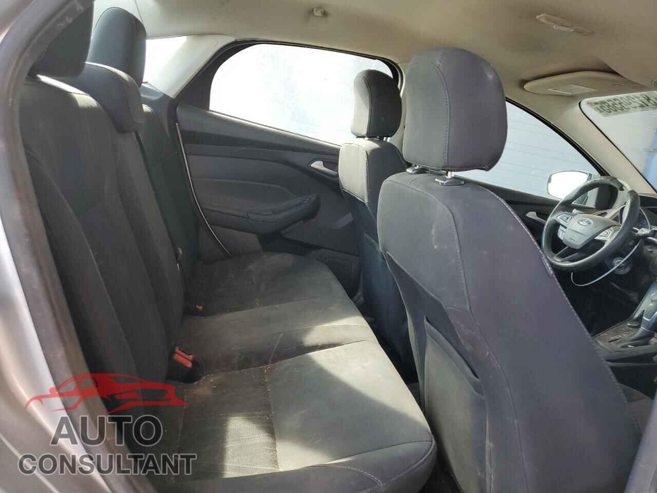 FORD FOCUS 2017 - 1FADP3FE1HL258156