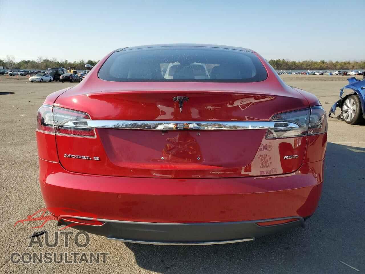 TESLA MODEL S 2015 - 5YJSA1E29FF118418