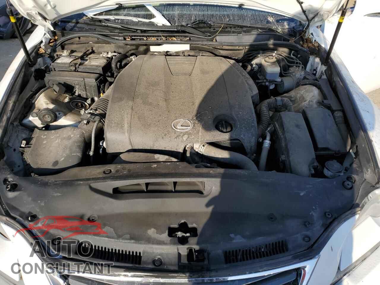 LEXUS IS 2014 - JTHCF1D24E5002372