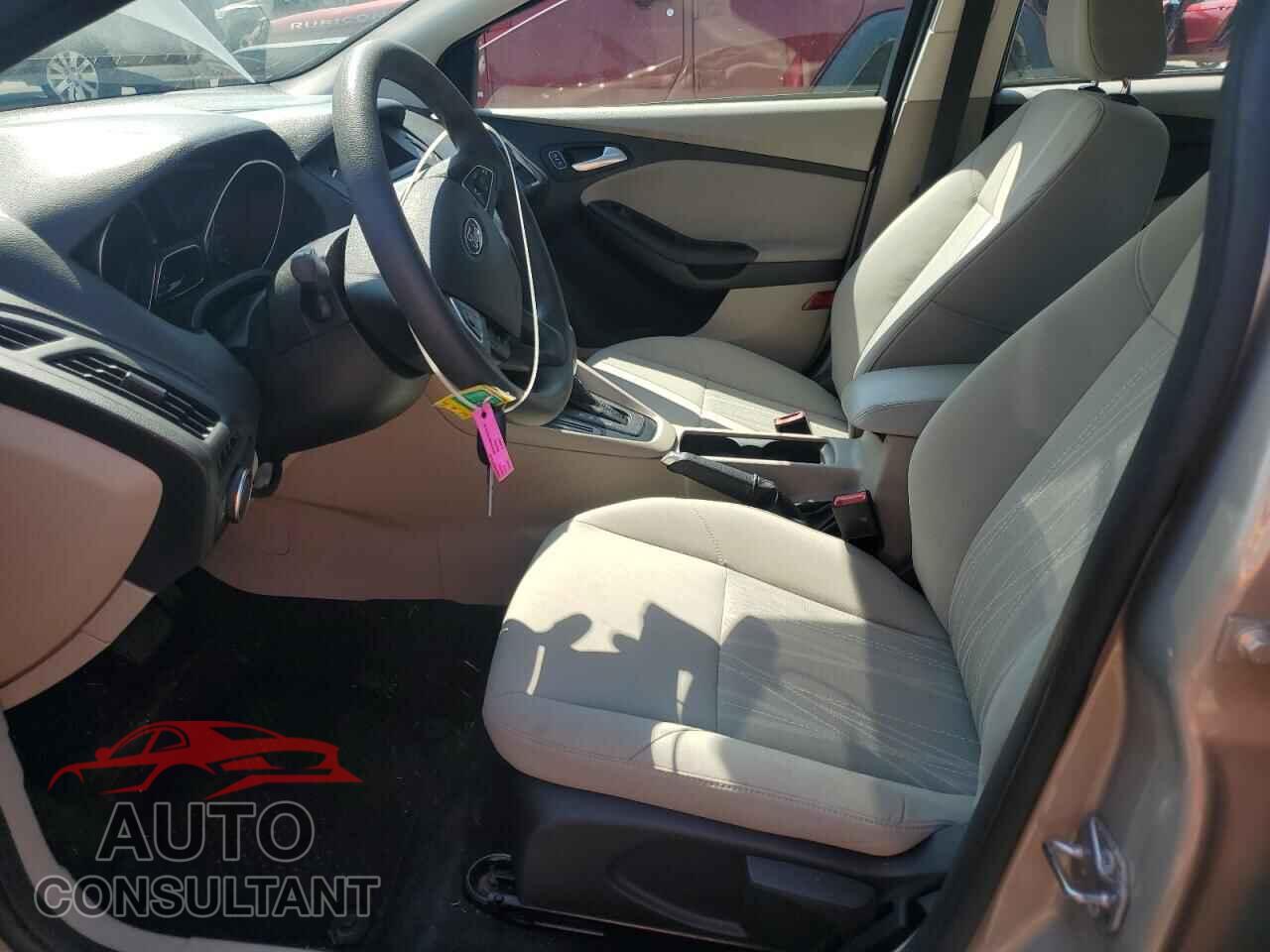 FORD FOCUS 2015 - 1FADP3F24FL217488