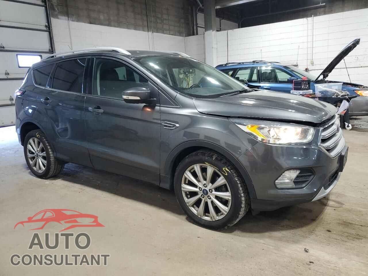 FORD ESCAPE 2017 - 1FMCU9J92HUB60786
