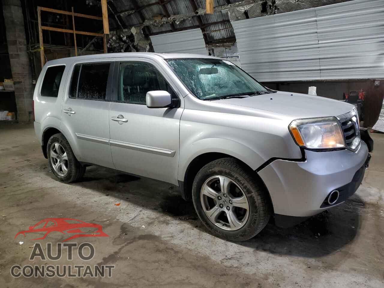 HONDA PILOT 2013 - 5FNYF4H57DB058512