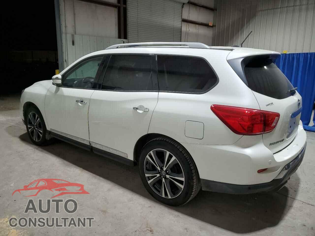 NISSAN PATHFINDER 2017 - 5N1DR2MM1HC614108