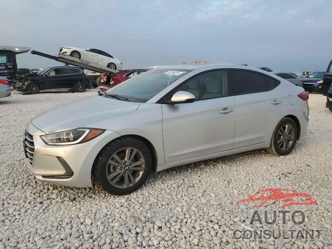 HYUNDAI ELANTRA 2018 - 5NPD84LF4JH314952