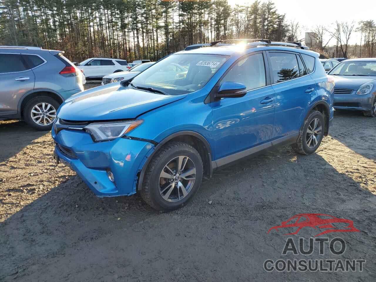 TOYOTA RAV4 2017 - JTMRFREV7HD200053