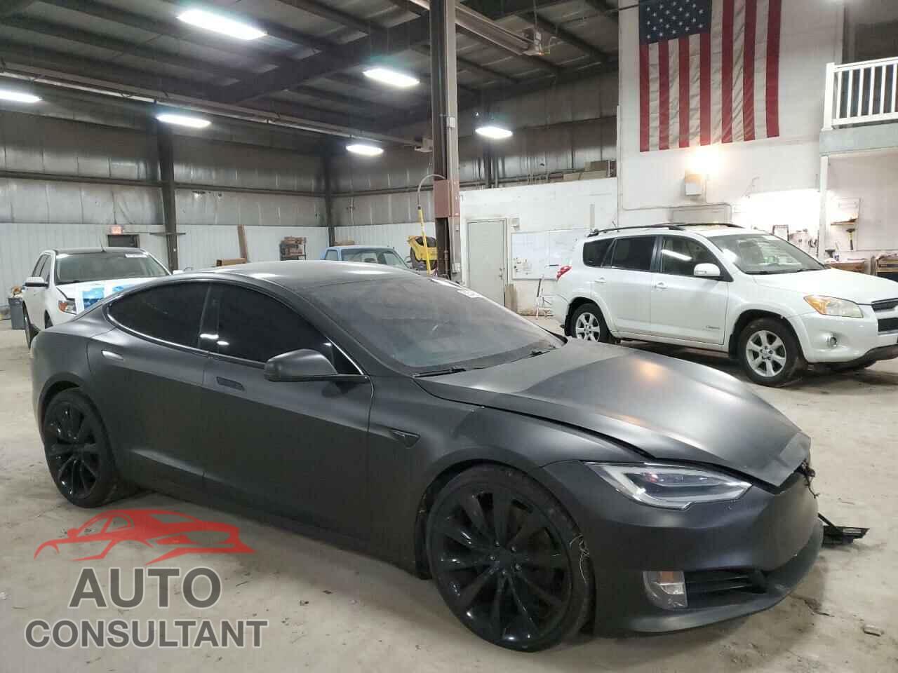 TESLA MODEL S 2018 - 5YJSA1E2XJF266750