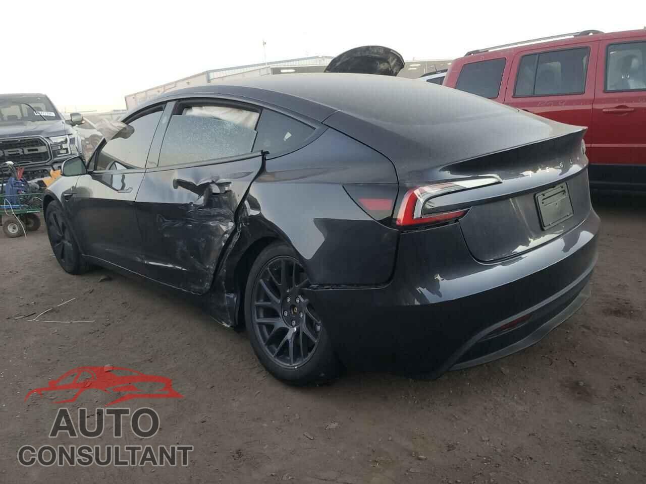 TESLA MODEL 3 2024 - 5YJ3E1EAXRF773515