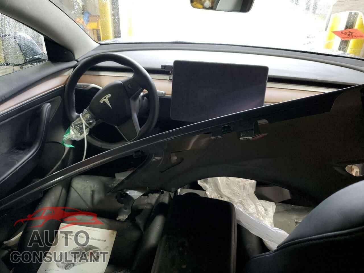 TESLA MODEL 3 2023 - 5YJ3E1EB9PF636121