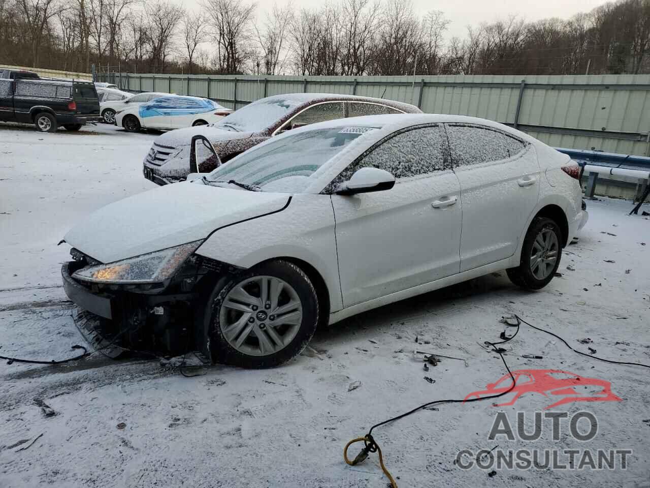 HYUNDAI ELANTRA 2020 - 5NPD84LF3LH578425