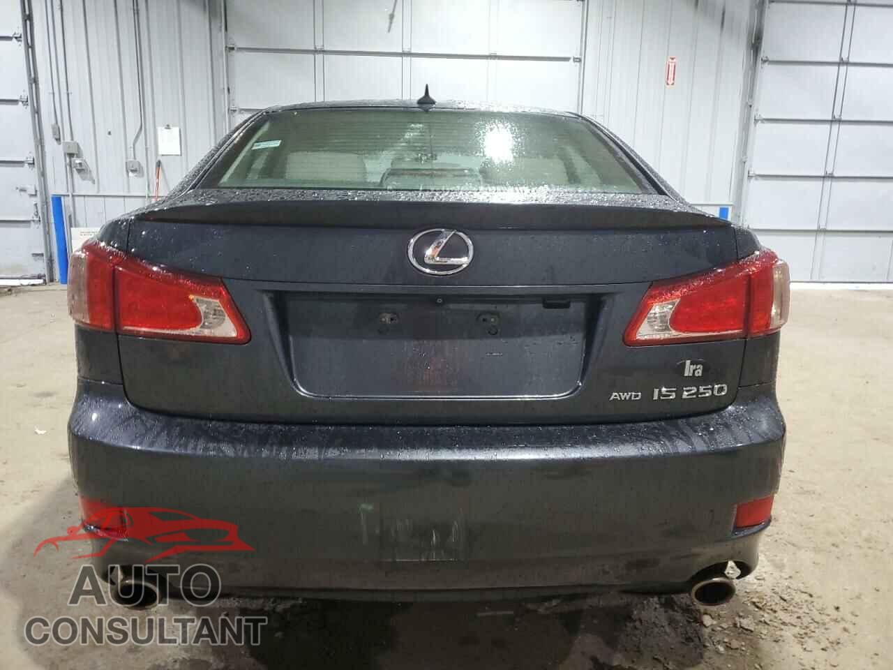 LEXUS IS 2011 - JTHCF5C29B5047442
