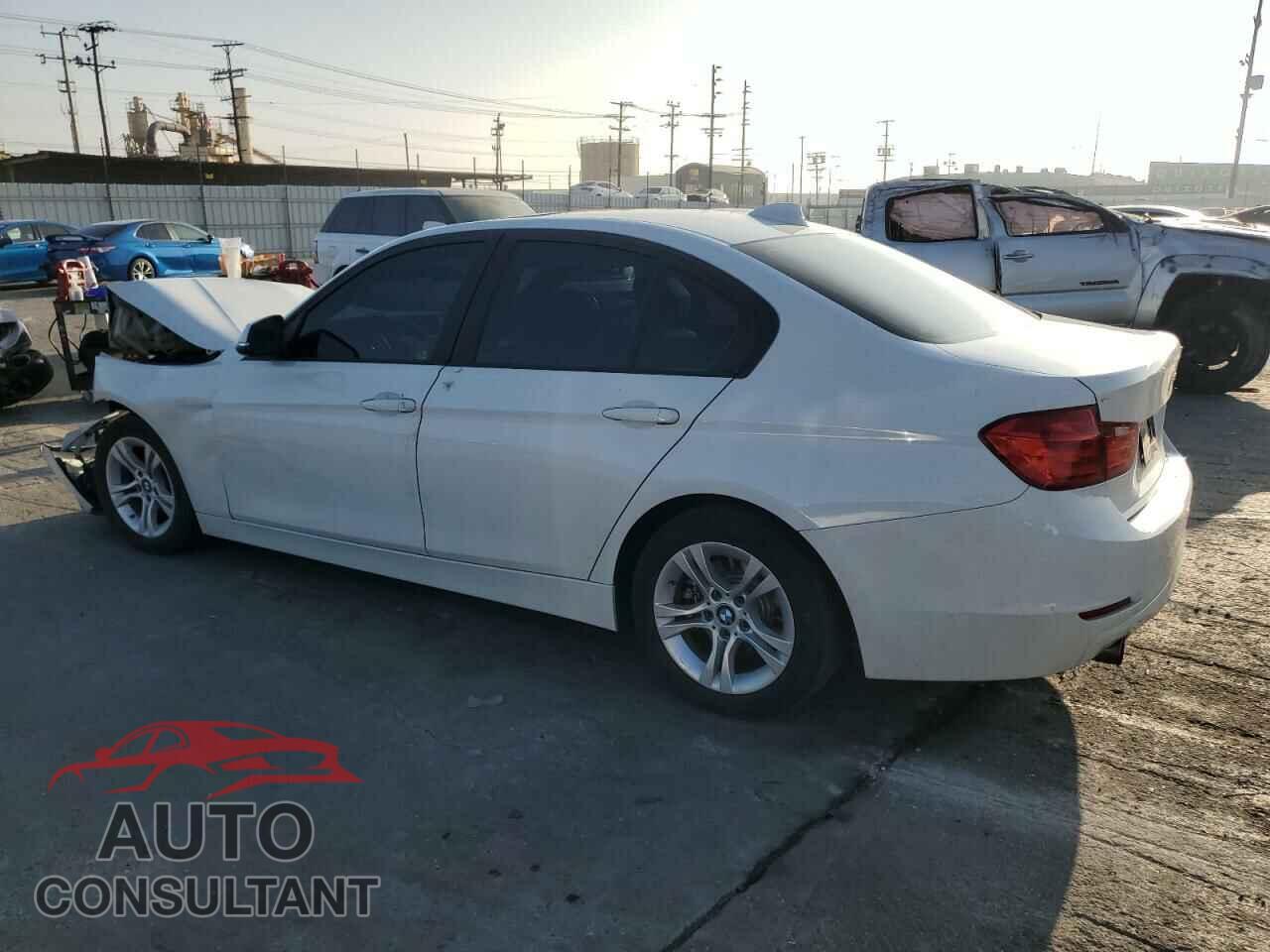 BMW 3 SERIES 2014 - WBA3B1G55ENN91237